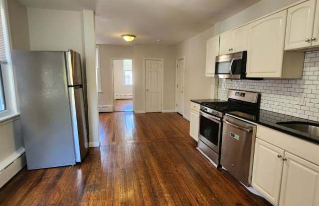 191 Maverick St. Gallery 2