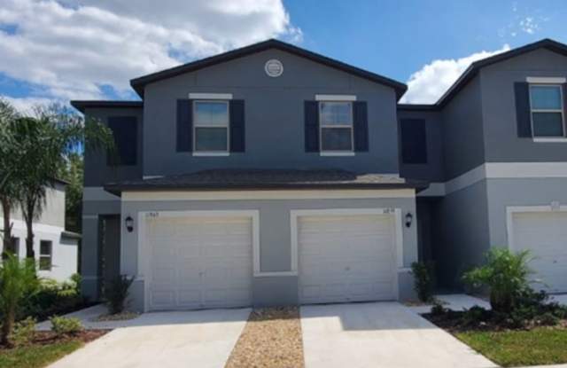 Inviting 2 Bedroom Townhome | Ideal Location & Functional Layout photos photos
