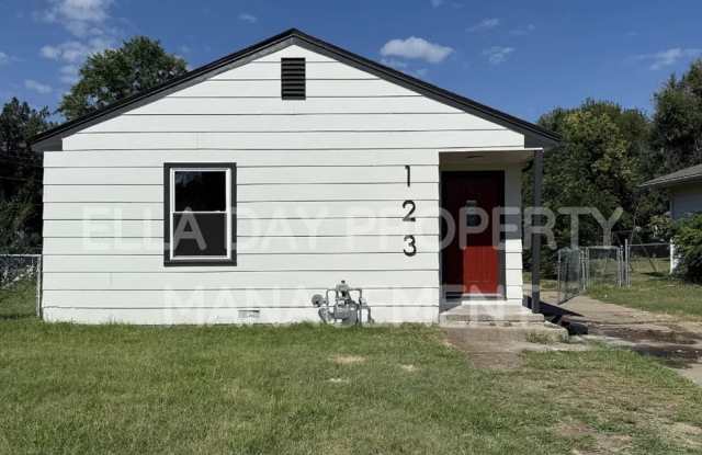 123 North Tracy Street - 123 North Tracy Street, Wichita, KS 67212