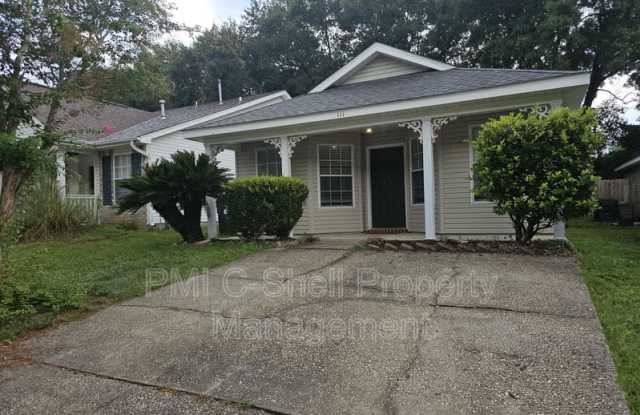 111 Wildflower Ln - 111 Wildflower Lane, Ferry Pass, FL 32514