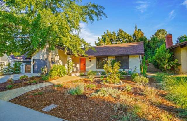 23958 Via Aranda - 23958 Vía Aranda, Santa Clarita, CA 91355