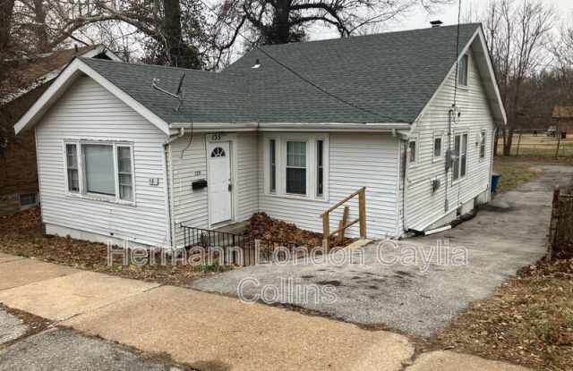 135 Hereford Avenue photos photos