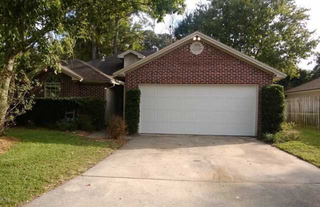 13576 Capistrano Drive South Gallery 1