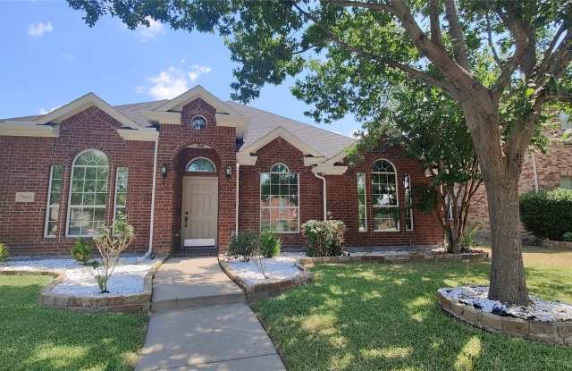 7004 Canyonbrook Drive Gallery 1