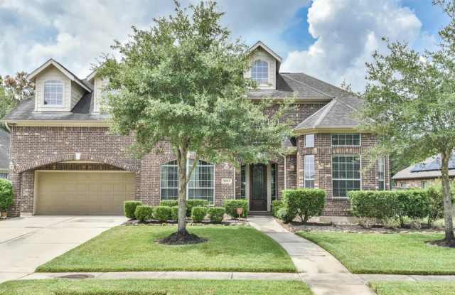 18303 Saxon Creek Drive Gallery 2