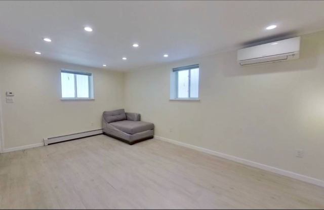 1141 Pugsley Ave - 1141 Pugsley Avenue, Bronx, NY 10472
