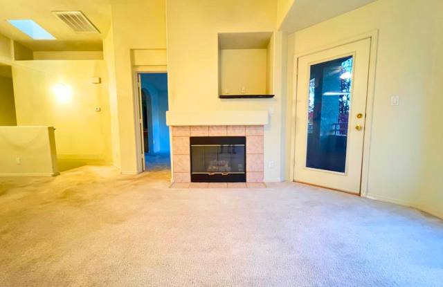 Great Condo In A Quiet Community! - 7817 Louisiana Boulevard Northeast, Albuquerque, NM 87109