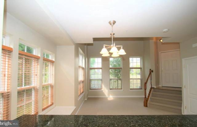 7068 LITTLE THAMES DRIVE Gallery 2