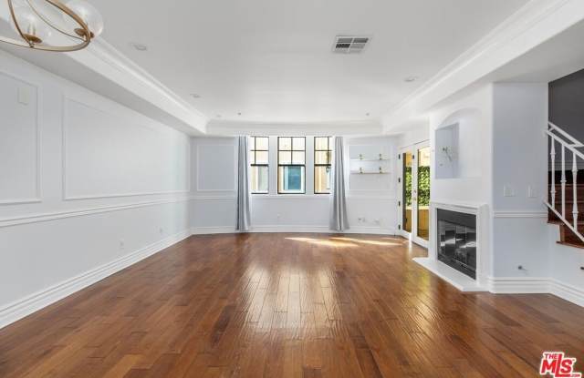 12026 Hoffman St Gallery 2