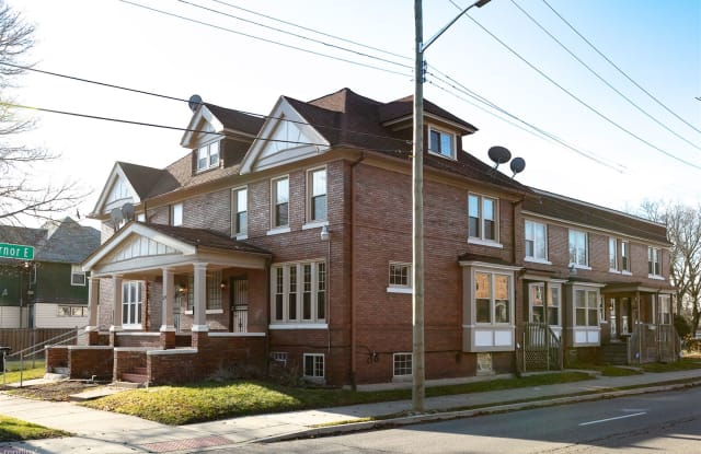 2257 Helen St - 2257 Helen Street, Detroit, MI 48207