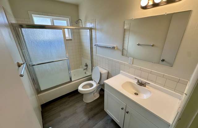 TAKE $200 OFF OF FIRST MONTHS RENT! Gallery 4