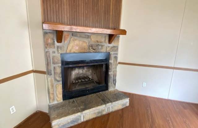 312 Drew Avenue photos photos