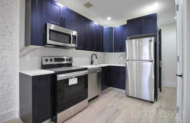 643 Knickerbocker Ave photos photos