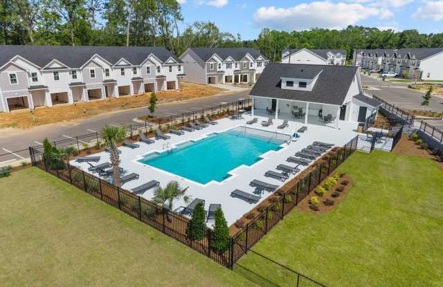 Woodford Station - 3 Bedroom Gallery 1