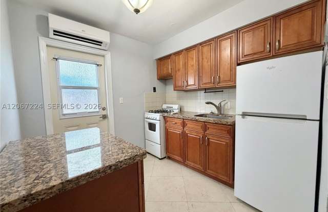 4213 El Mar Dr Gallery 2