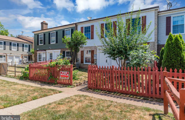 62 HANCOCK PLACE NE - 62 Hancock Place Northeast, Leesburg, VA 20176
