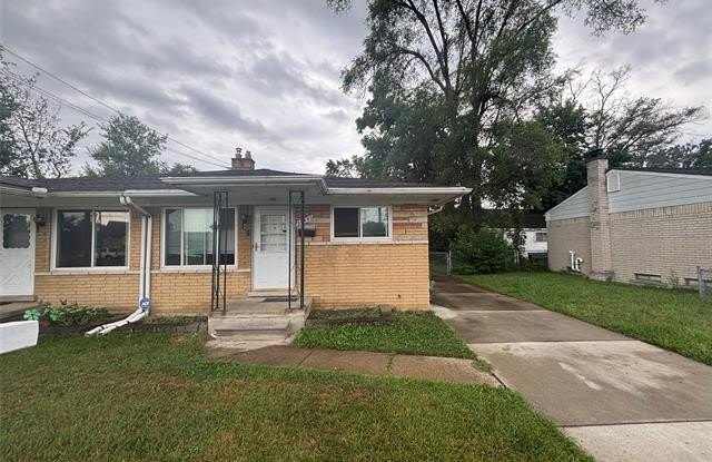 27441 Avondale Street photos photos