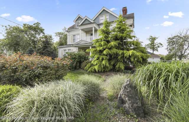 129 Franklin Avenue - 129 Franklin Avenue, Long Branch, NJ 07740 129 Franklin Avenue - 129 Franklin Avenue, Long Branch, NJ 07740