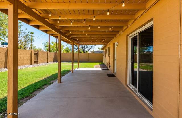 1518 W 5TH Place Gallery 2