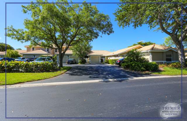 ***SERENE LAKE VIEW***PET FRIENDLY***GREAT LOCATION***SHORT DRIVE TO MULTIPLE PUBLIC BEACHES***EMERALD BAY***3 BEDS/2BATHS***ONE CAR GARAGE***UNFURNISHED ANNUAL RENTAL*** Gallery 3