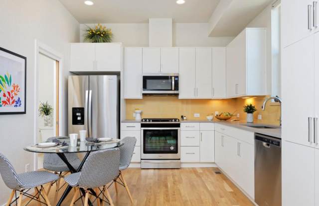 Pristine, West Facing Corner Unit in Lafayette, CO Triplex Close to everything! - 767 Cristo Lane, Lafayette, CO 80026 Pristine, West Facing Corner Unit in Lafayette, CO Triplex Close to everything! - 767 Cristo Lane, Lafayette, CO 80026