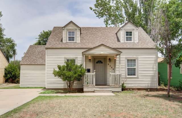MOVE IN SPECIAL! - Pre-Leasing for August 2025 - Cute 2 Story Near Campus! photos photos