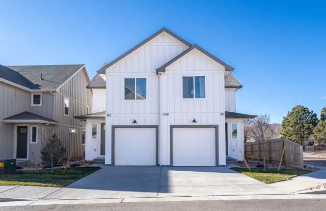 Move-In Ready 3-Bedroom Townhome in a Brand-New Community photos photos