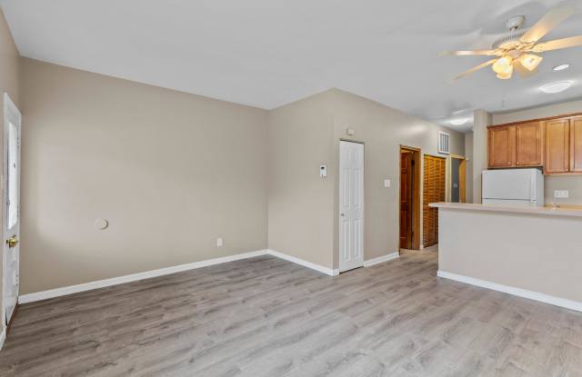 3831 McRee Ave - B photos photos