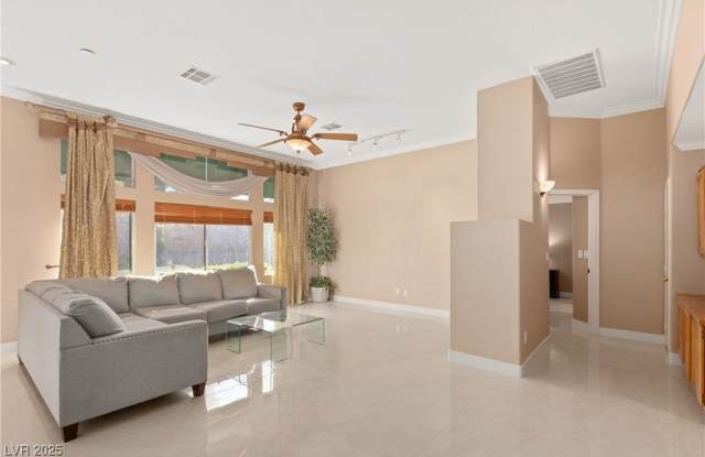 2555 Sundew Avenue photos photos