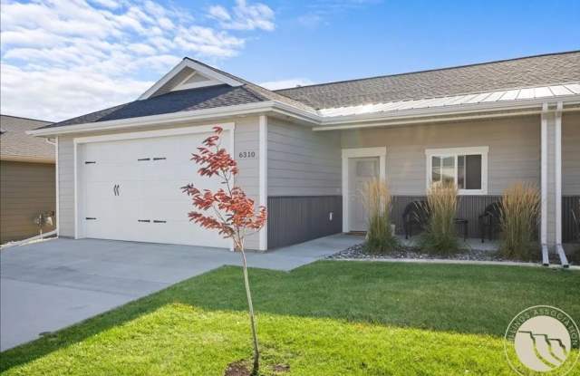 Super clean and Newer 2 bed 2 bath photos photos