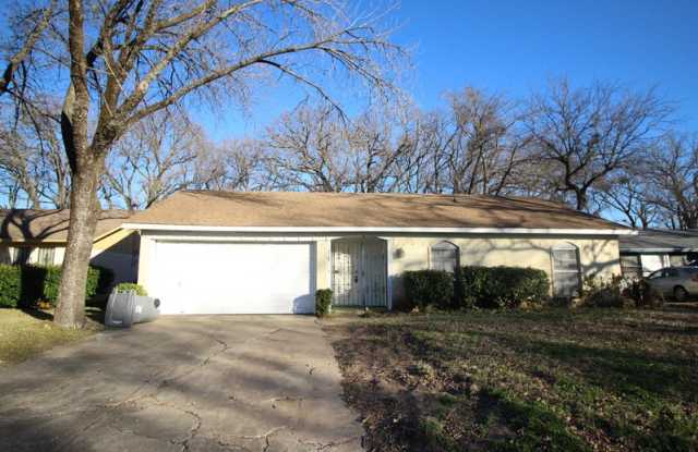 318 Forsythe Dr Gallery 2