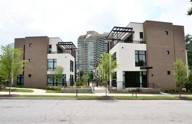 721 LONGLEAF Drive Gallery 2