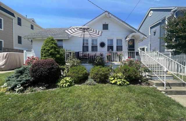 120 N Monroe Ave photos photos