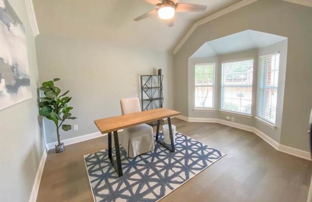 1240 Wilson Drive Gallery 3