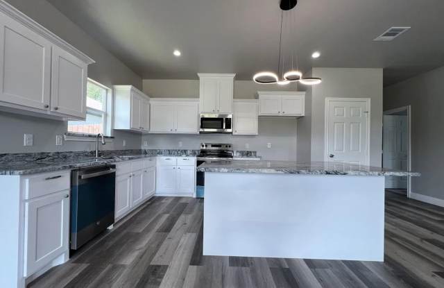 821 Edgar St. New Rental home Gallery 3