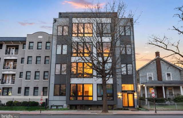4804 Georgia Avenue NW photos photos