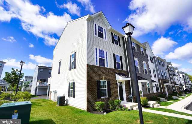 114 ALMOND DRIVE - 114 Almond Drive, Lansdale, PA 19446