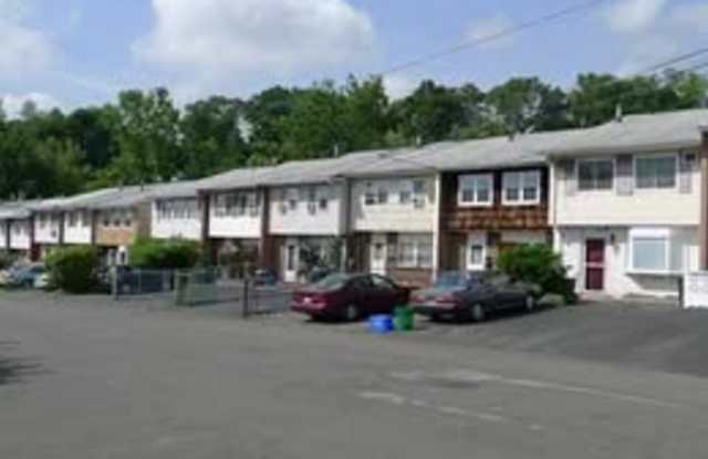 12 Roosevelt Dr photos photos