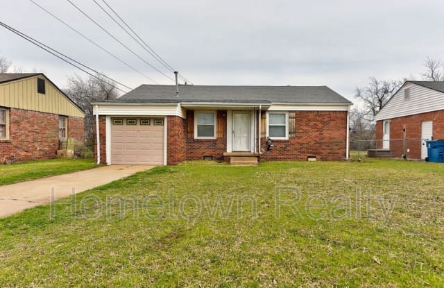 207 E Marshall Drive - 207 East Marshall Drive, Midwest City, OK 73110
