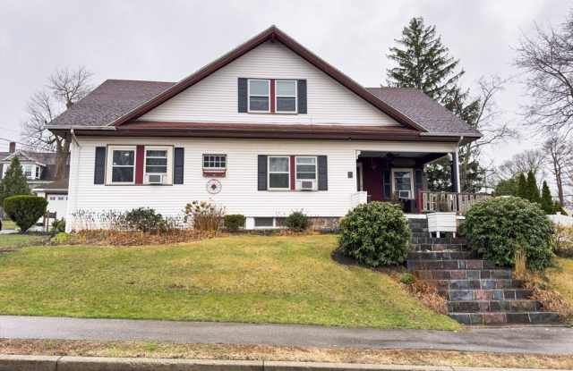 5 Atherton St - 5 Atherton Street, Braintree Town, MA 02184 5 Atherton St - 5 Atherton Street, Braintree Town, MA 02184