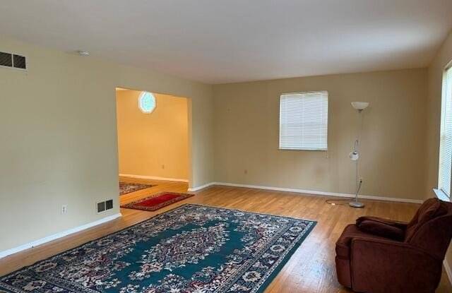 111 Lilac Drive Gallery 3