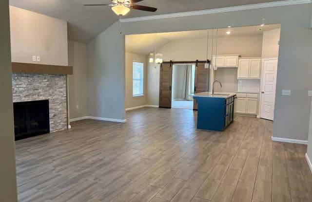 Spacious 3-Bedroom Home in Norman Gallery 4