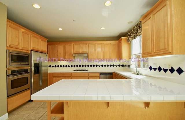 19 Waterbury Ln Gallery 4