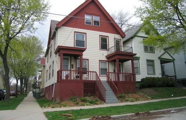 1702 E. Belleview Pl....Available June 1st photos photos