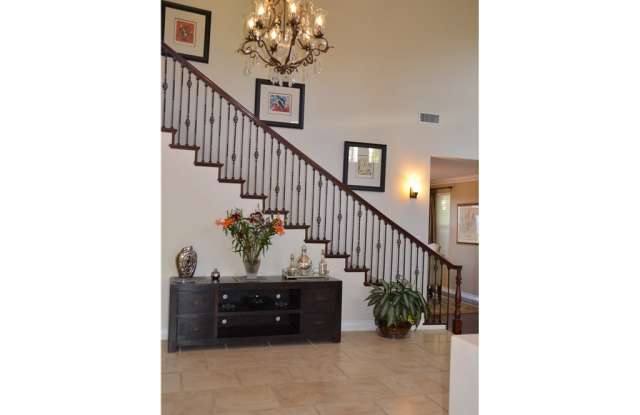 7325 Rutherford Hill Drive Gallery 4