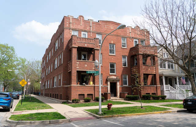 Lakeview / Southport Corridor - 2 Bed / 1 Bath - Heat Included photos photos