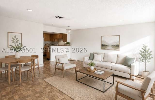 8480 SW 154th Cir Ct Gallery 1