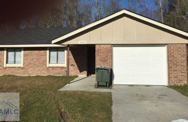 909 Copeland Drive photos photos