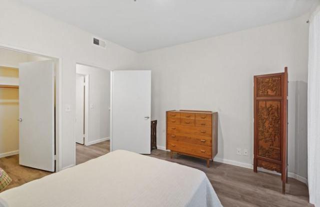 500 S Berendo St Apt 115 Gallery 2