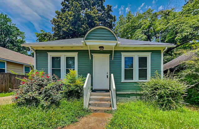 2497 Lakewood Ave SW photos photos